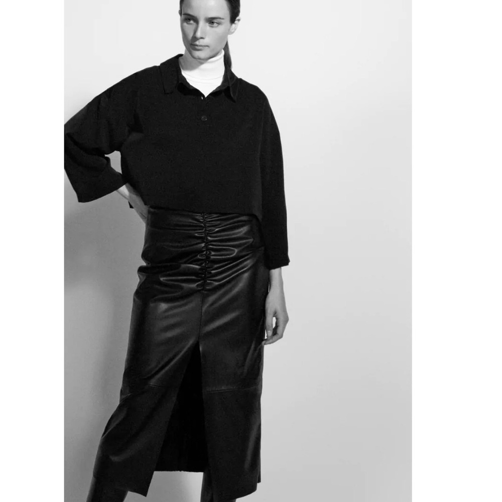 NWT ZARA Black Faux Leather W/ Ruching Midi Skirt
